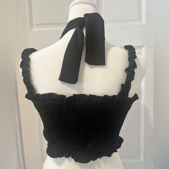 Lulus Smocked Neck Tie Crop Top Black Size M - Picture 3 of 3